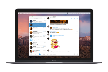 Telegram для macOS на MacBook